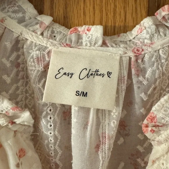 NWOT beautiful Ecru blouse - Picture 3 of 4